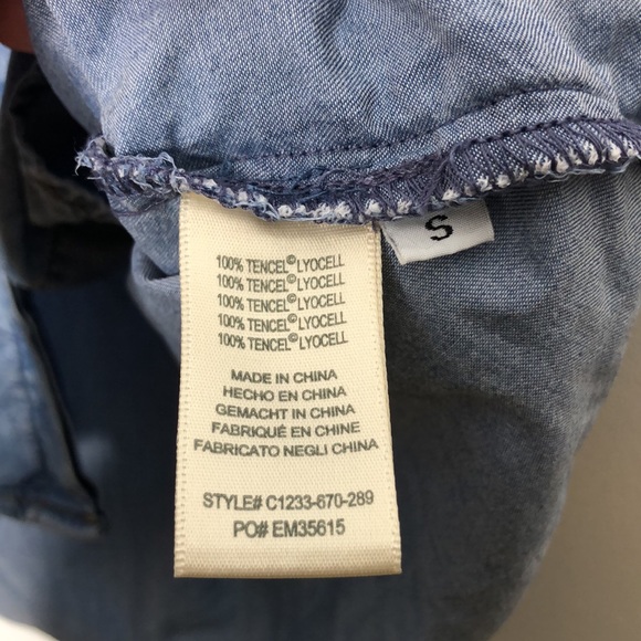 Cloth & Stone Chambray Sleeveless Button Down S - Picture 6 of 7